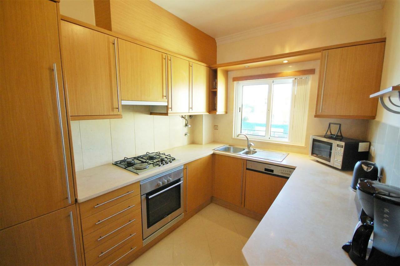 Apartment Coelha Beach - Pool - Free Wi-Fi - Air Con アルブフェイラ エクステリア 写真