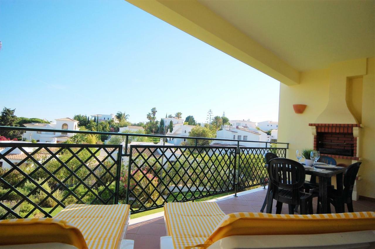 Apartment Coelha Beach - Pool - Free Wi-Fi - Air Con アルブフェイラ エクステリア 写真