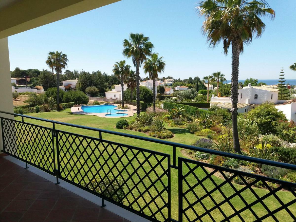 Apartment Coelha Beach - Pool - Free Wi-Fi - Air Con アルブフェイラ エクステリア 写真